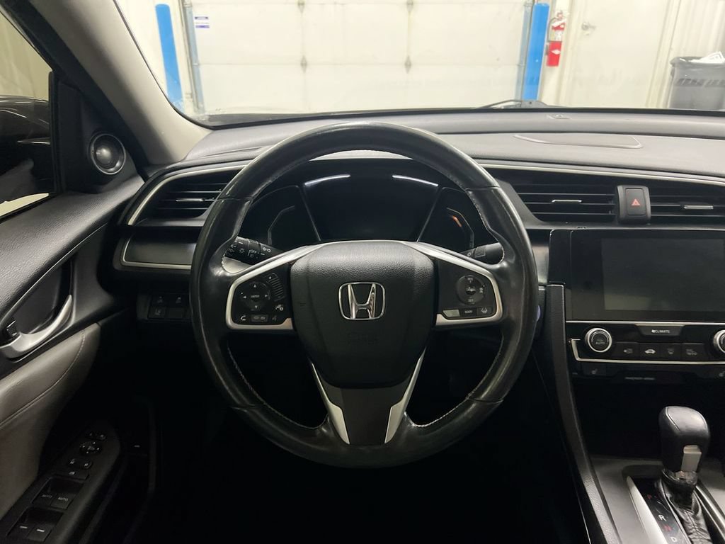 Used 2018 Honda Civic Touring image 11