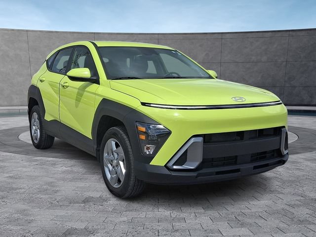 Certified 2025 Hyundai Kona SE AWD/4WD image 2
