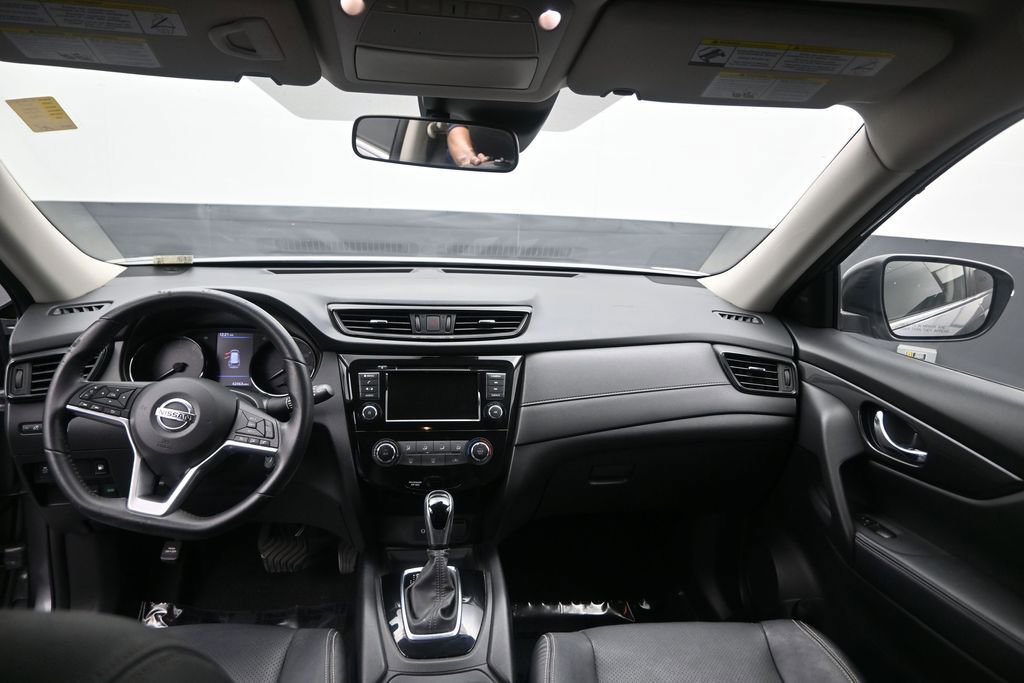 Used 2020 Nissan Rogue S w/ Special Edition Package FWD image 15
