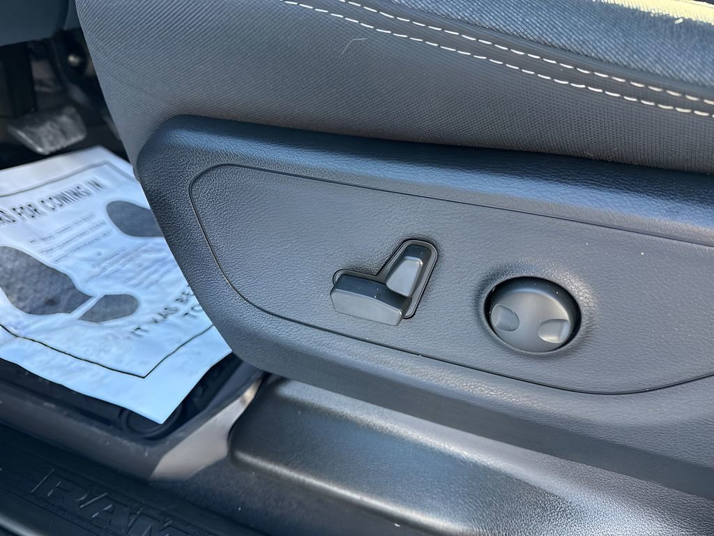 New 2026 RAM 1500 Big Horn w/ Night Edition image 23