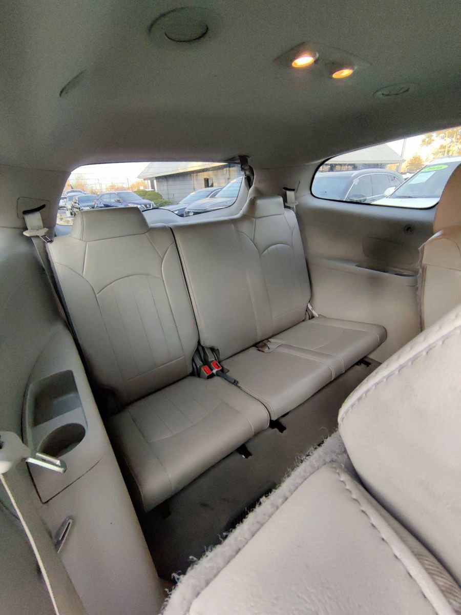 Used 2016 Buick Enclave Leather image 17
