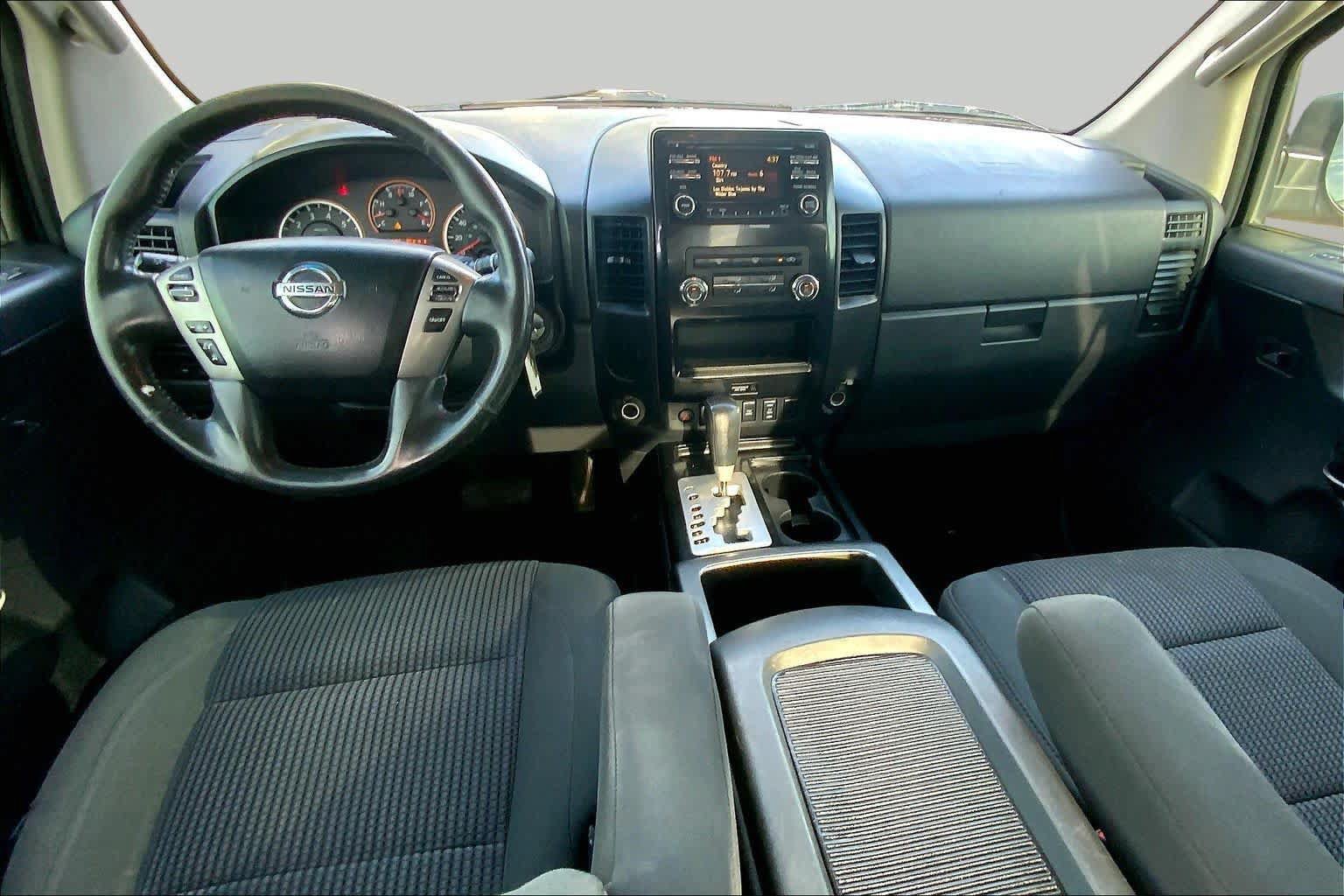 Used 2014 Nissan Titan SV w/ SV Value Truck Package RWD image 16