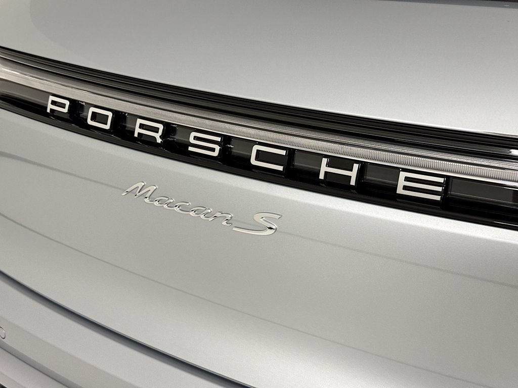 New 2026 Porsche Macan S AWD/4WD image 36