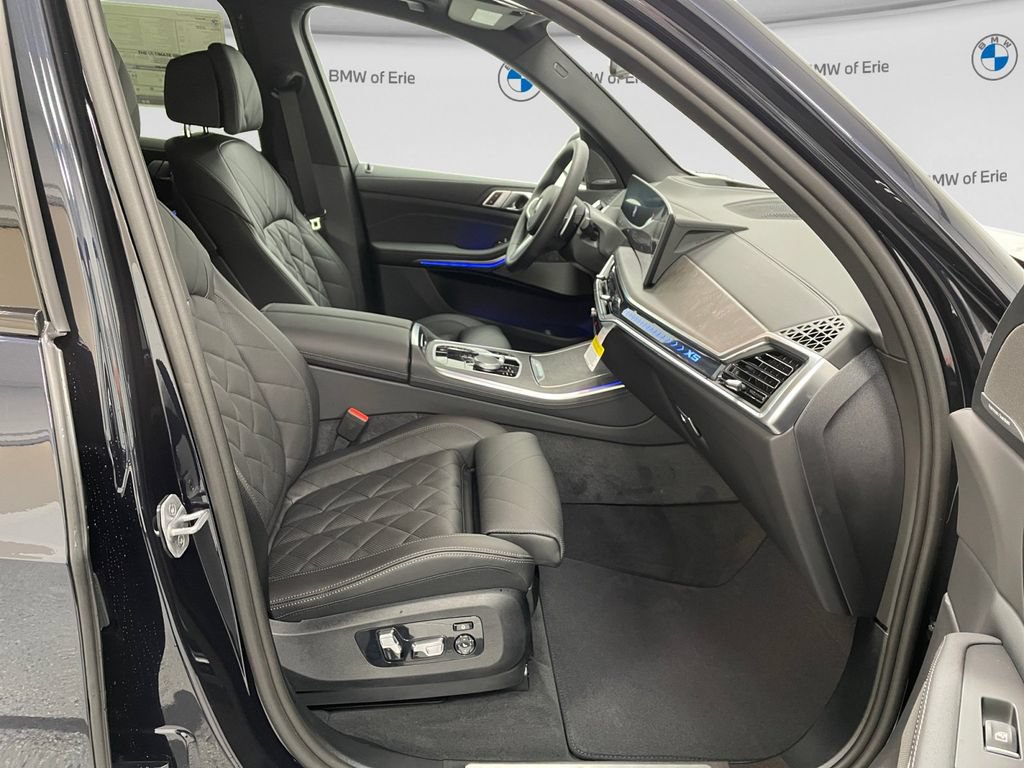 New 2026 BMW X5 xDrive40i w/ M Sport Package AWD/4WD image 13