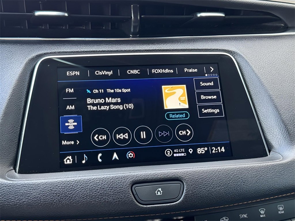 Used 2023 Cadillac XT4 Sport w/ Cold Weather Package image 16