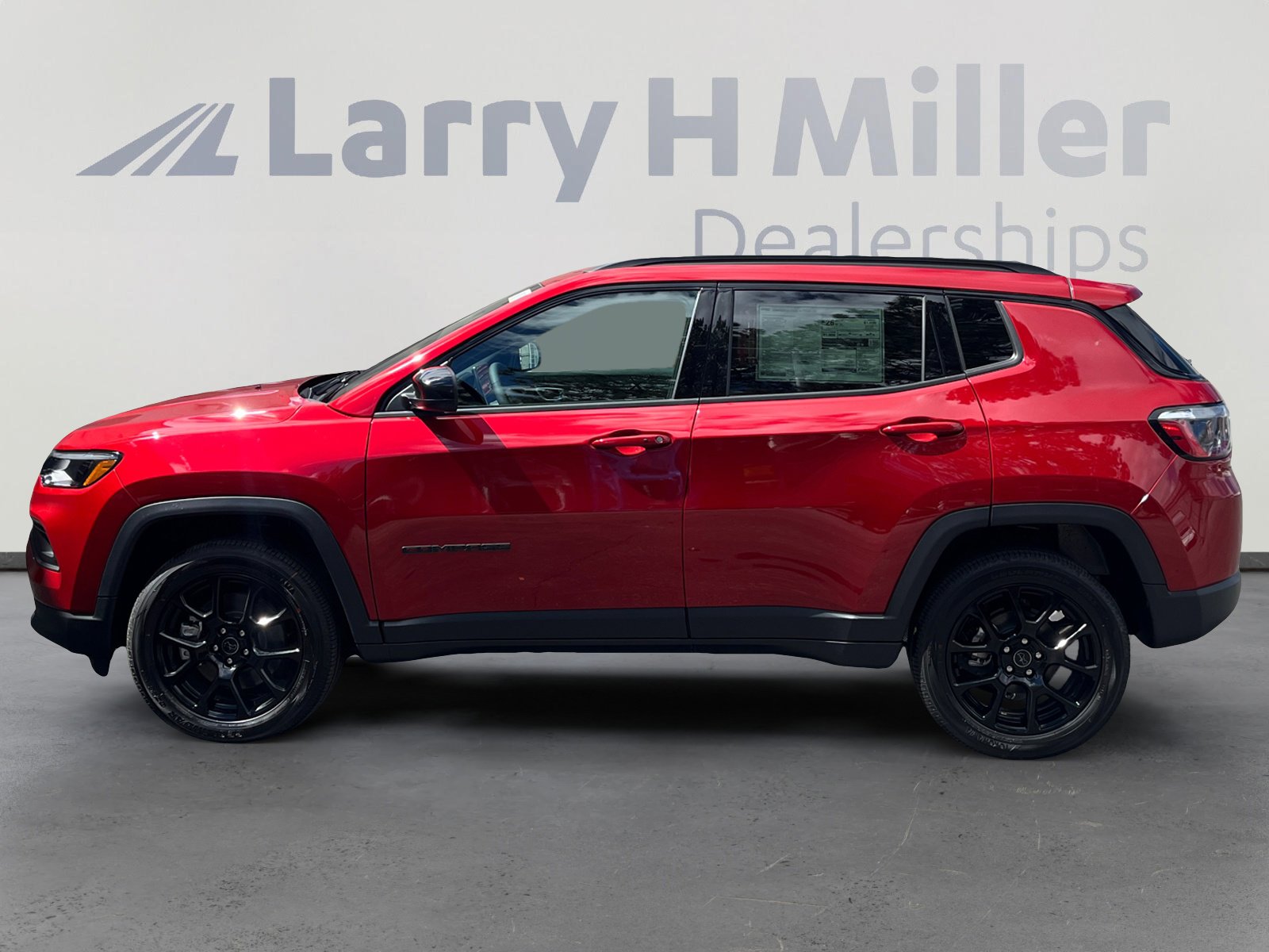 New 2026 Jeep Compass Latitude image 2