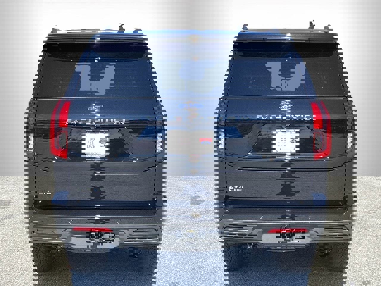 New 2025 Ford Expedition Active image 27