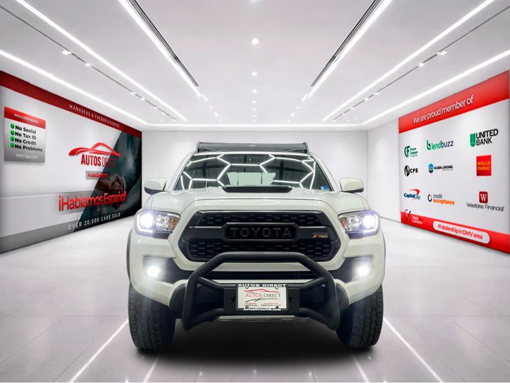 Used 2017 Toyota Tacoma TRD Pro image 3