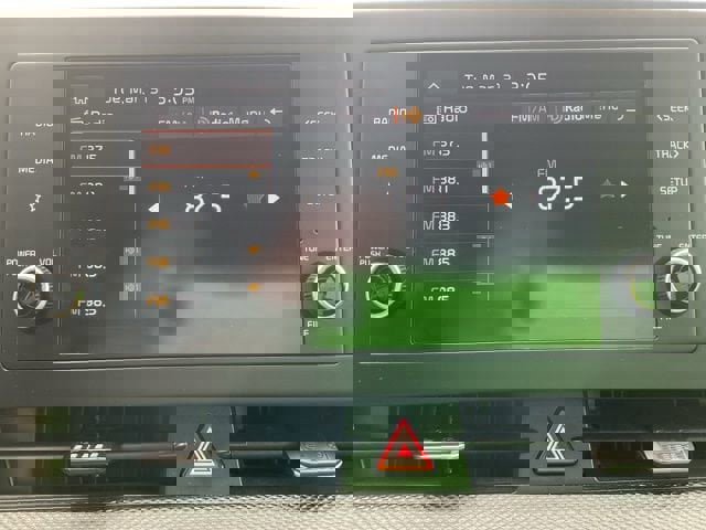 Used 2025 Kia Sportage LX image 23