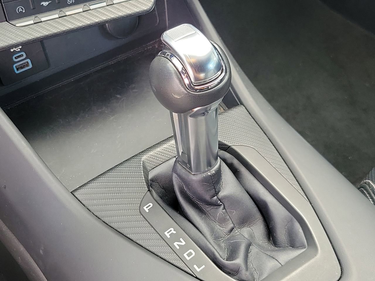 Used 2025 Ford Mustang Premium RWD image 22
