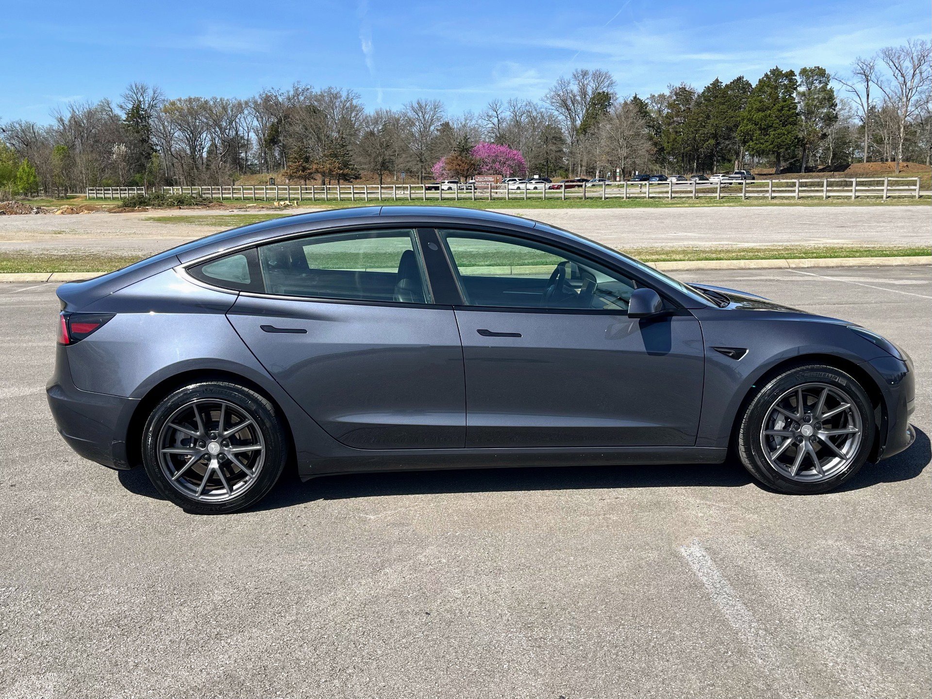 Used 2023 Tesla Model 3 Standard Range image 8