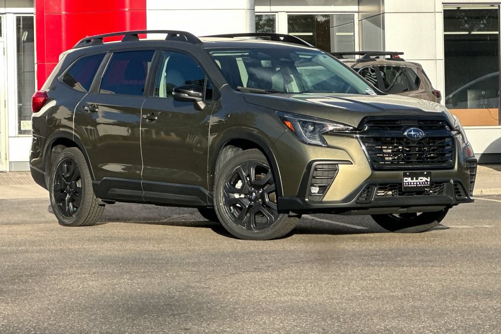 Used 2023 Subaru Ascent Onyx Edition AWD/4WD image 2