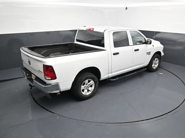 Used 2022 RAM 1500 Classic SLT AWD/4WD image 46