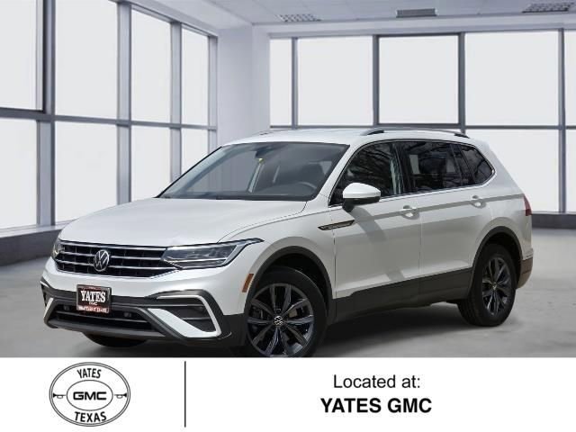 Used 2023 Volkswagen Tiguan SE image 1