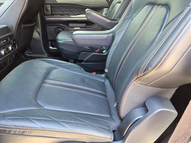 Certified 2023 Ford Expedition Platinum RWD image 19