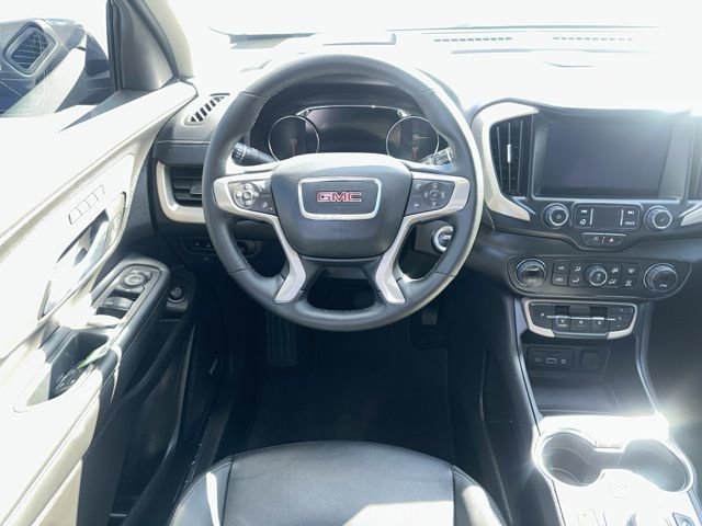Used 2024 GMC Terrain Denali w/ Black Diamond Edition image 21
