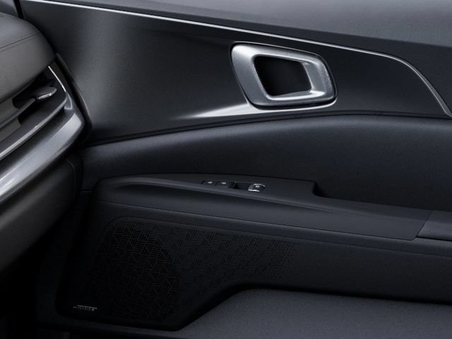 Certified 2026 Kia Carnival SX FWD image 29
