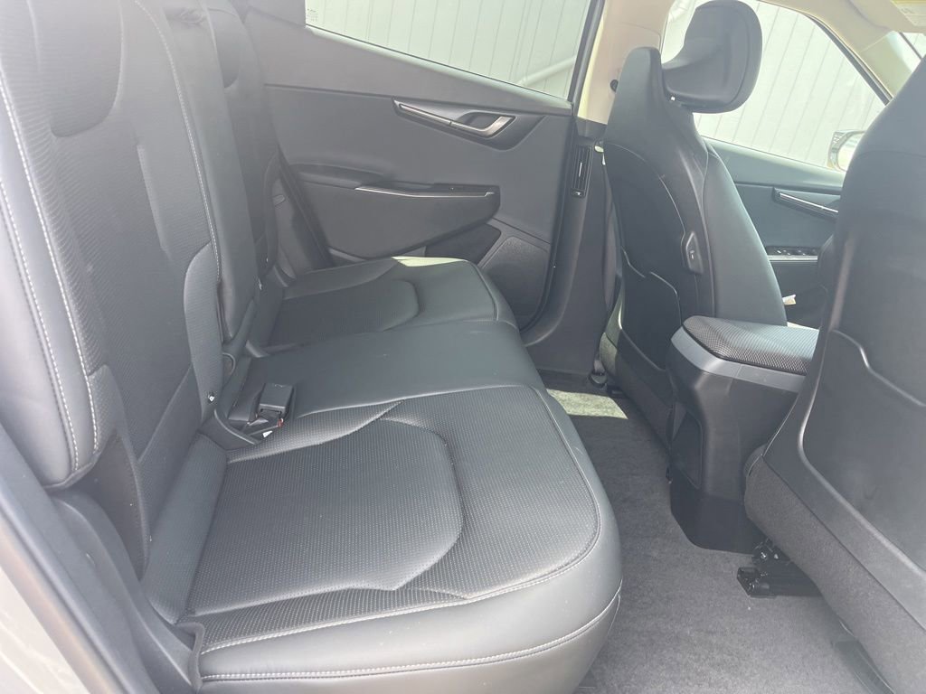 Used 2025 Kia EV6 Wind RWD image 9