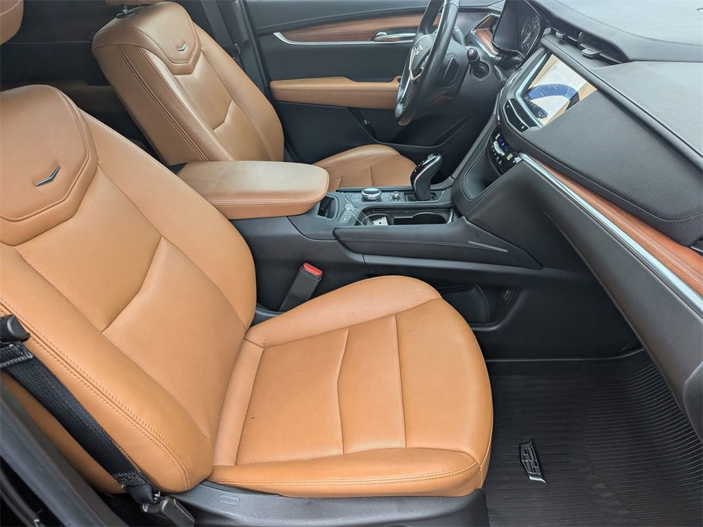 Used 2023 Cadillac XT5 Premium Luxury w/ Technology Package image 32