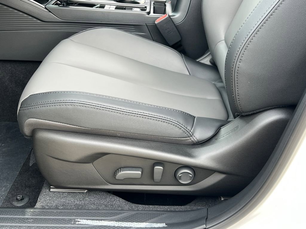 New 2026 Subaru Outback Premium image 30