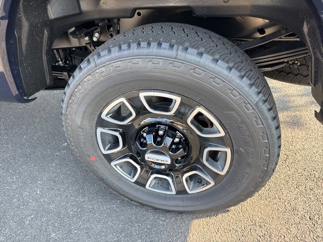 New 2025 Ford F350 Platinum w/ FX4 Off-Road Package image 6