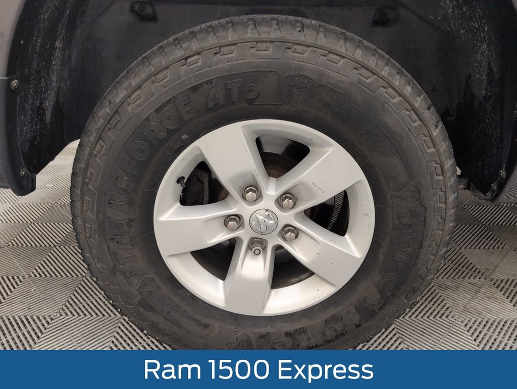 Used 2017 RAM 1500 Express AWD/4WD image 18