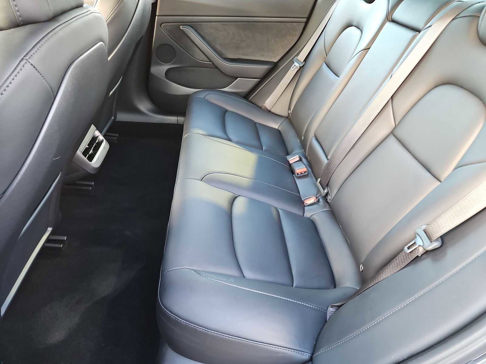 Used 2023 Tesla Model 3 Standard Range image 20