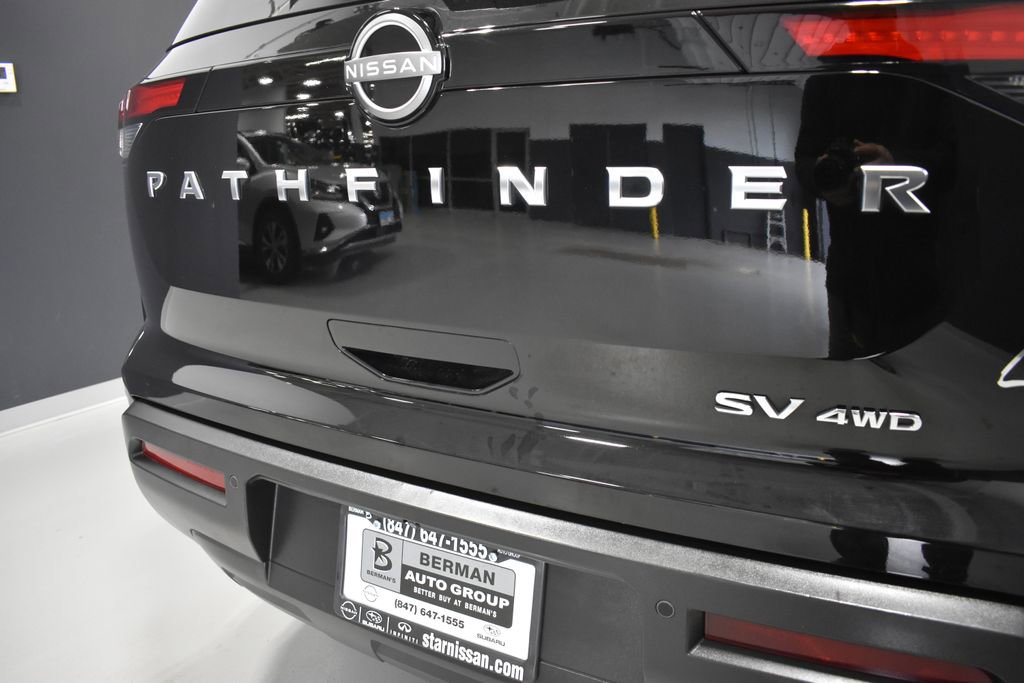 Certified 2023 Nissan Pathfinder SV image 12