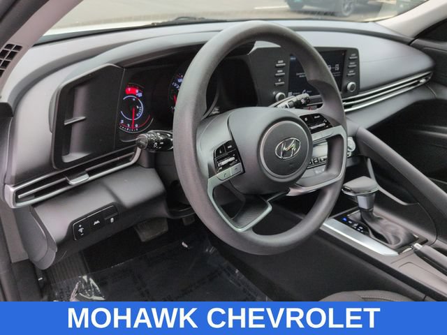 Used 2021 Hyundai Elantra SEL FWD image 10