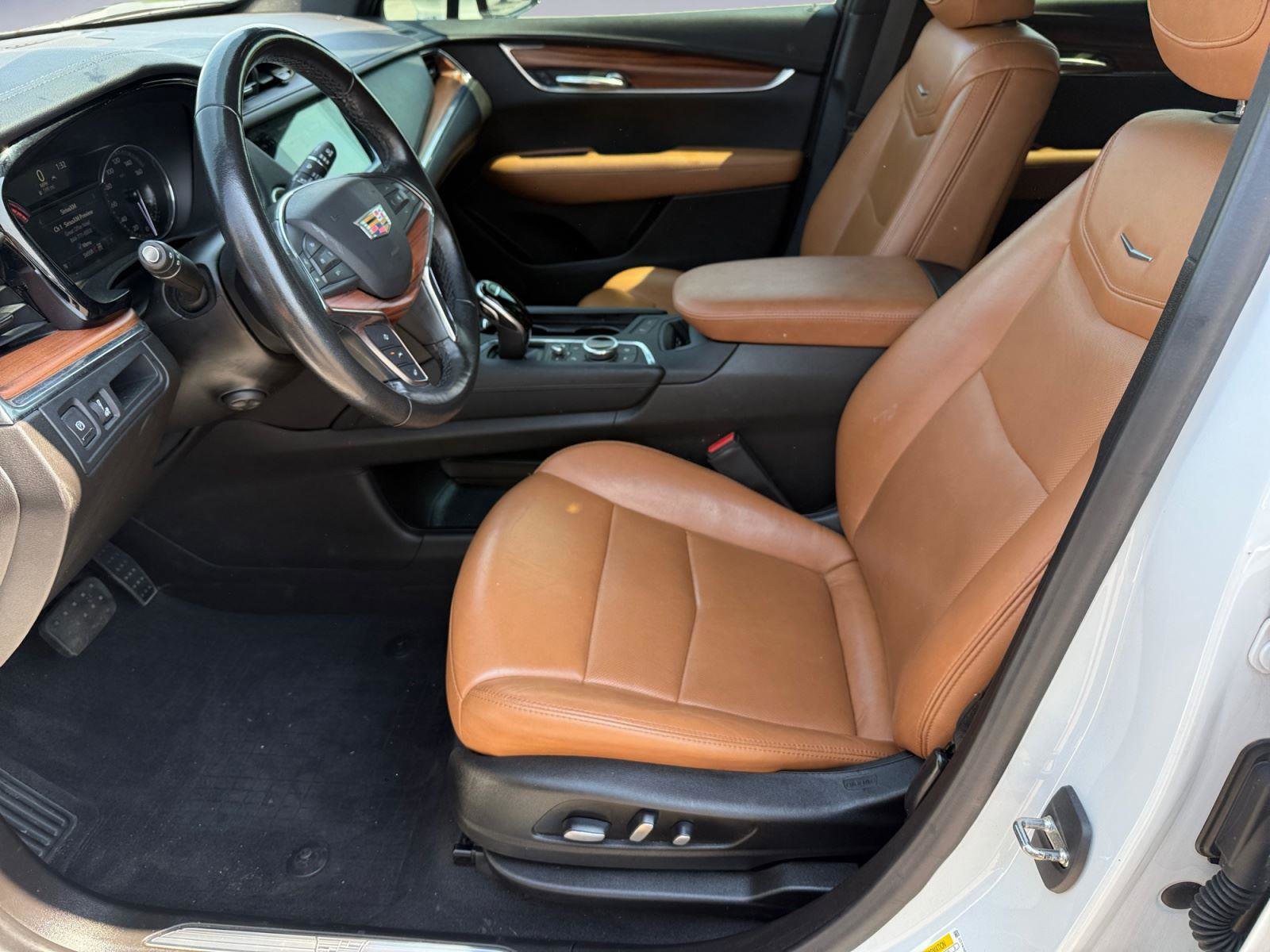 Used 2021 Cadillac XT5 Premium Luxury w/ LPO, Floor Liner Package AWD/4WD image 16