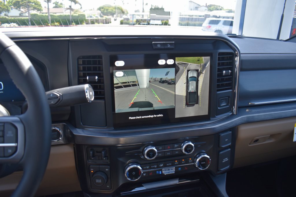 Used 2025 Ford F450 Lariat w/ FX4 Off-Road Package image 30