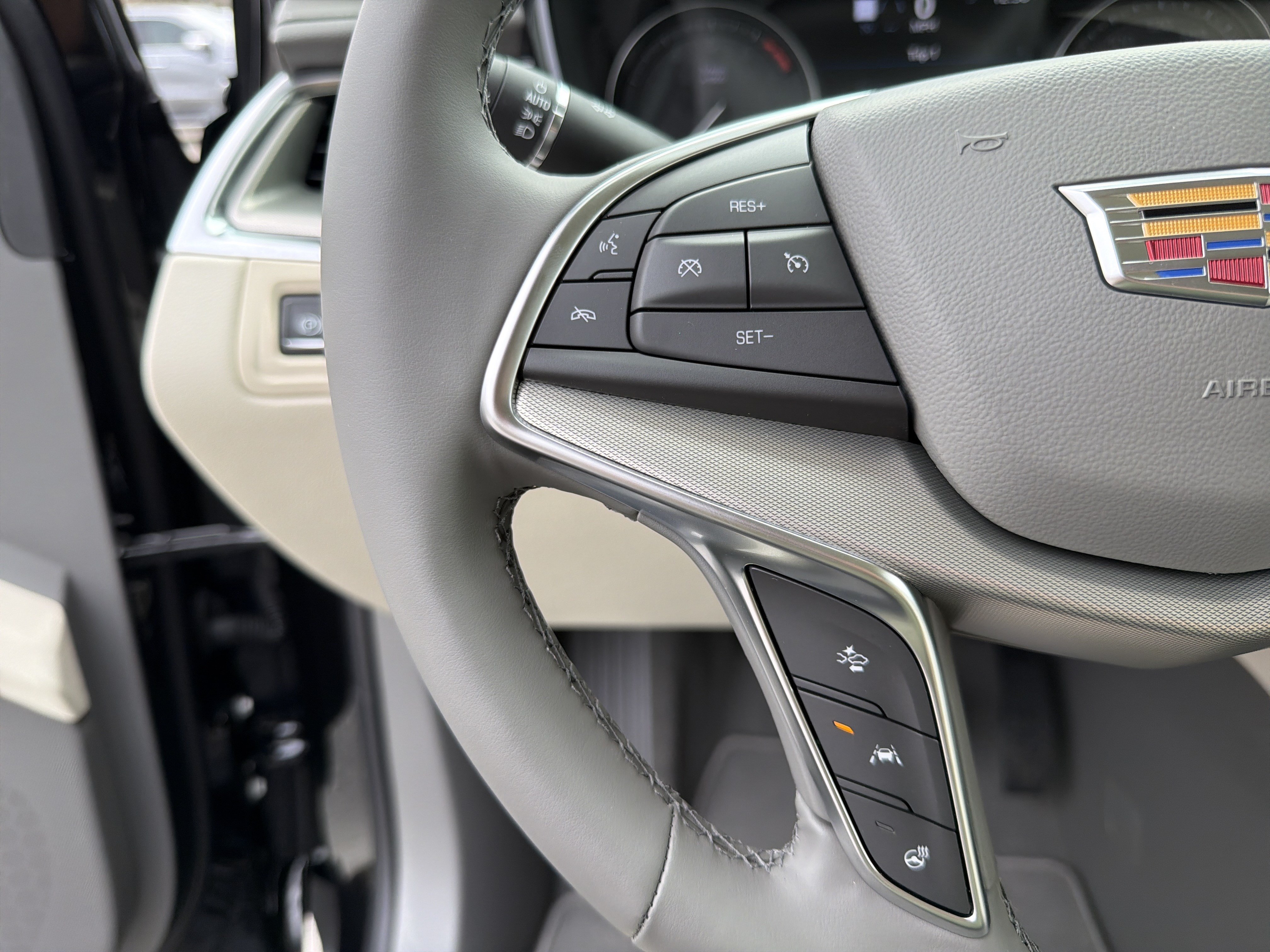 New 2026 Cadillac XT5 Premium Luxury FWD image 34