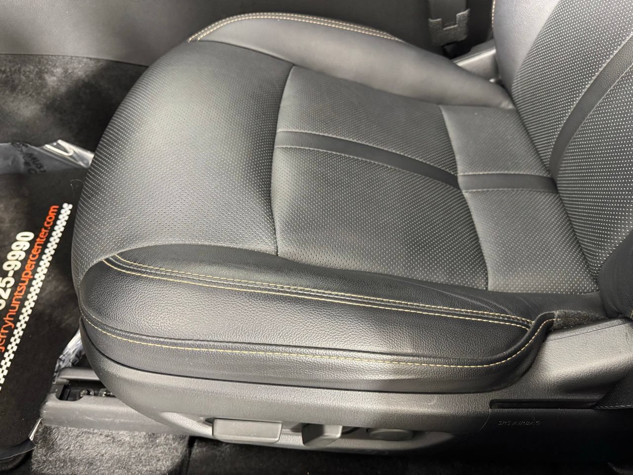 Used 2024 MAZDA CX-90 Plug-In Hybrid w/ Preferred AWD/4WD image 12