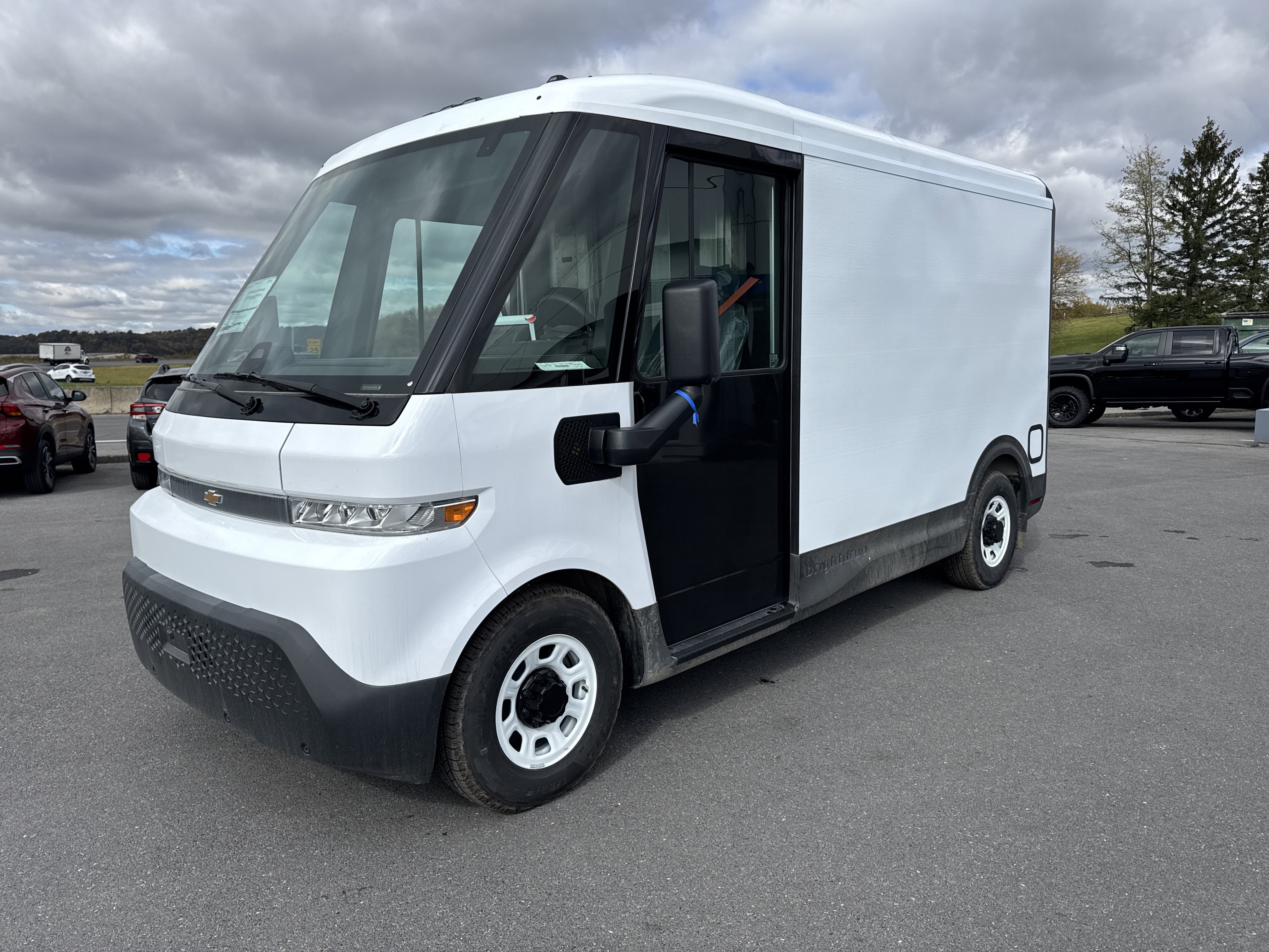 New 2025 Chevrolet Brightdrop 400 w/ Battery Pack, Max Range image 7