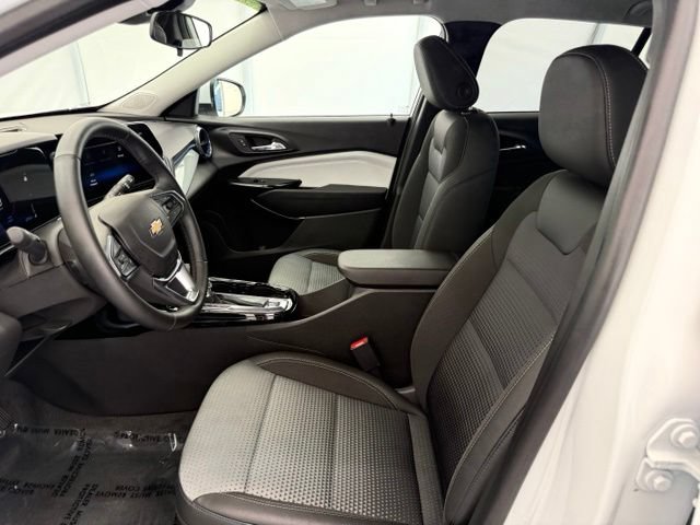 New 2026 Chevrolet Trax LT w/ Driver Confidence Package FWD image 11
