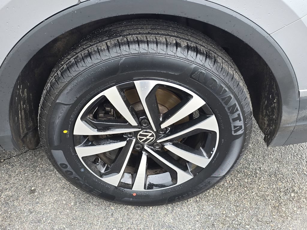 Used 2022 Volkswagen Tiguan S FWD image 28