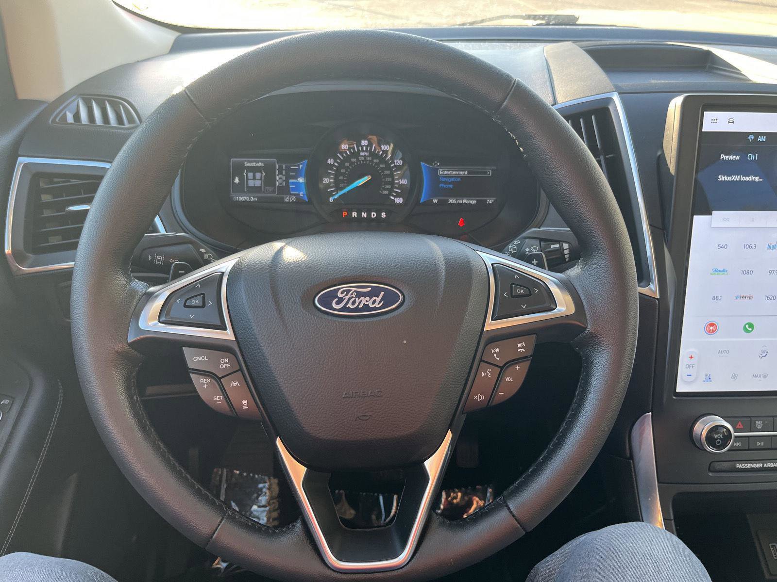 Used 2022 Ford Edge Titanium w/ Equipment Group 301A image 17