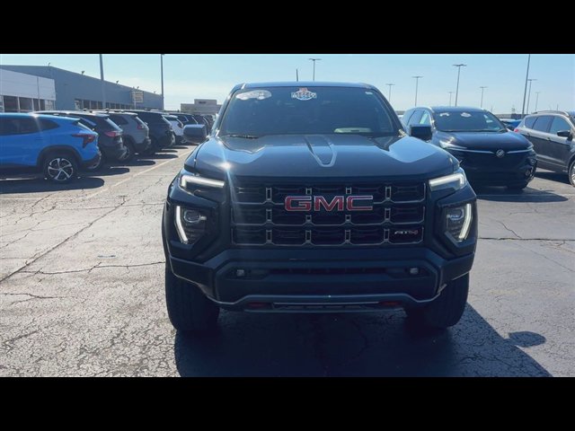 Certified 2024 GMC Canyon AT4 w/ AT4 Premium Package AWD/4WD image 3
