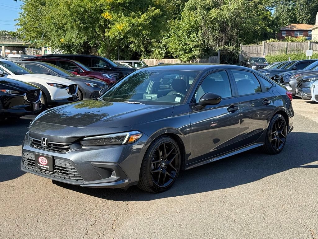 Used 2024 Honda Civic Sport image 1