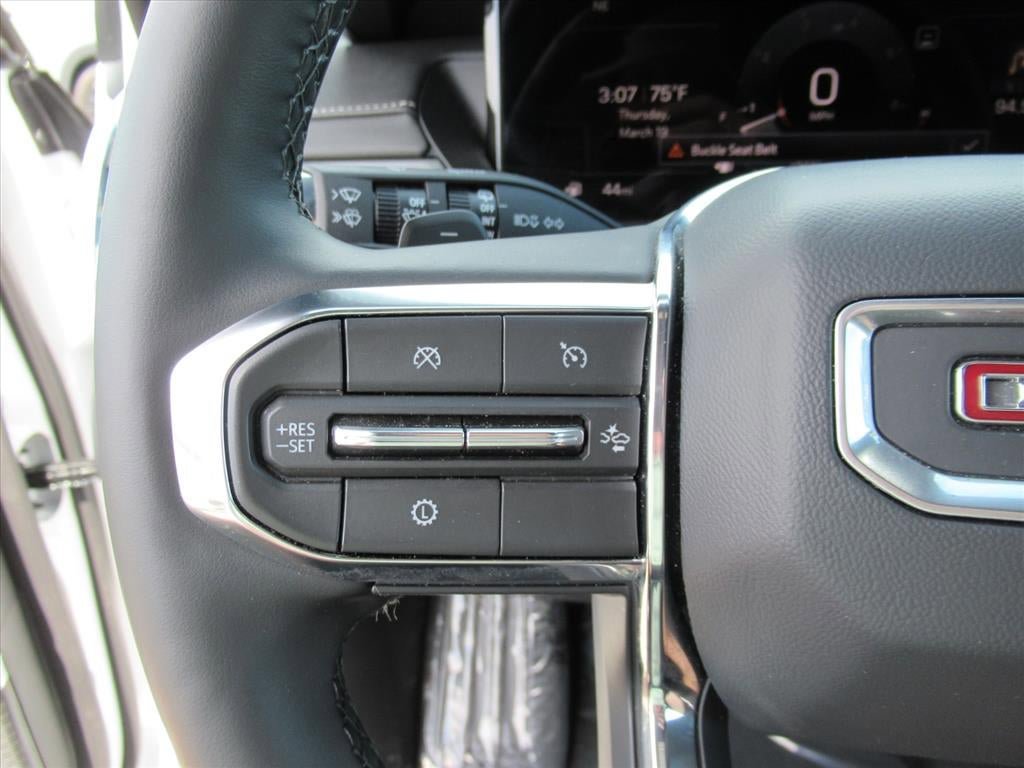 Used 2025 GMC Acadia Elevation FWD image 24