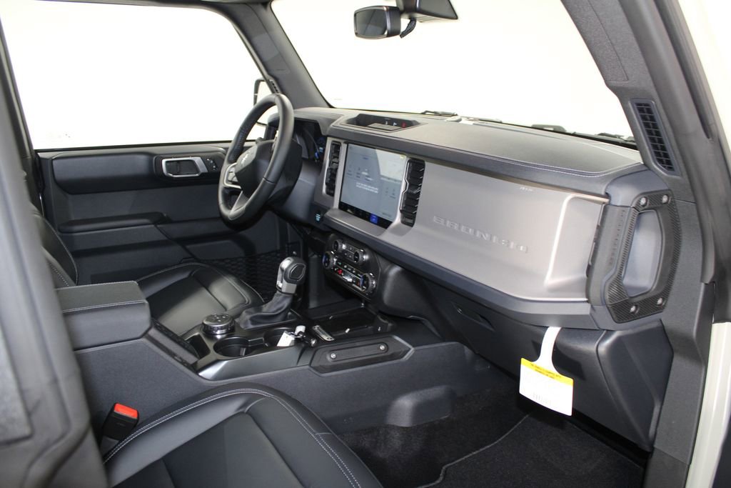 New 2025 Ford Bronco Outer Banks image 29