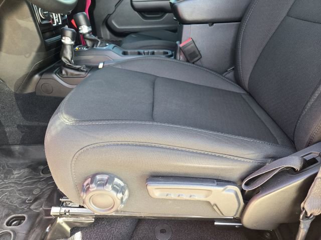 Used 2022 Jeep Wrangler Unlimited Sport image 26