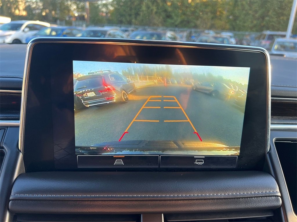 Used 2023 GMC Yukon XL SLE image 25