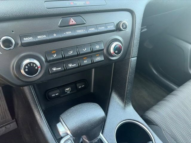 Used 2020 Kia Sportage LX FWD image 22