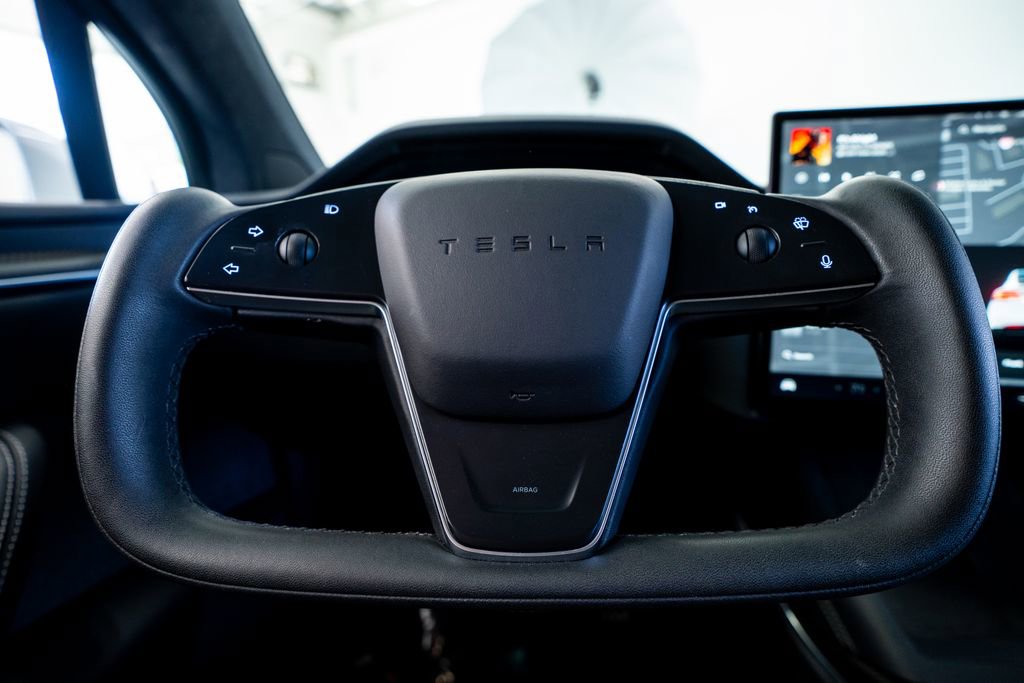 Used 2022 Tesla Model X Plaid image 36