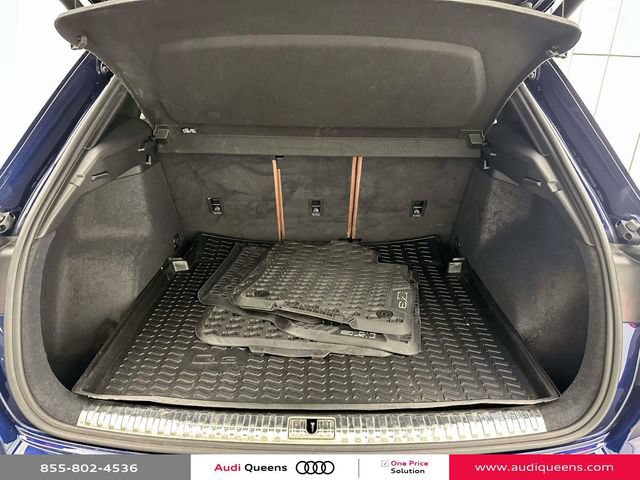 Certified 2023 Audi Q3 2.0T Premium w/ Convenience Package AWD/4WD image 10