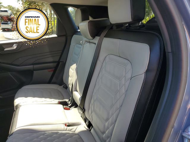 Used 2024 Ford Escape Platinum w/ Premium Technology Package image 17