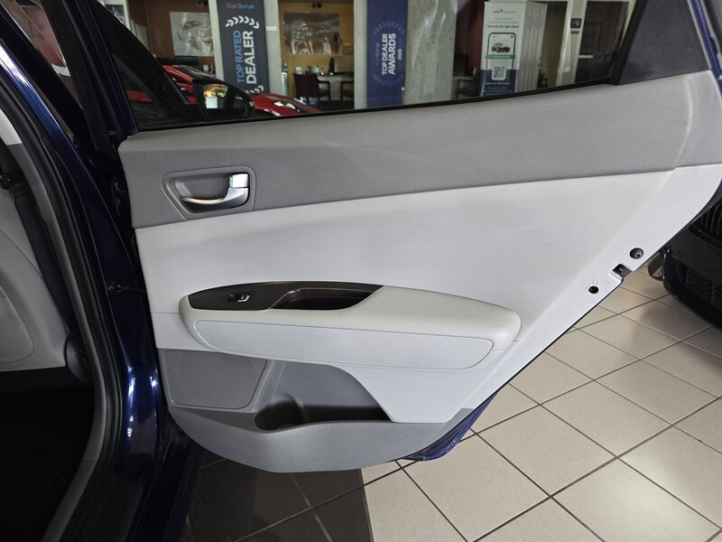 Used 2018 Kia Optima EX image 20