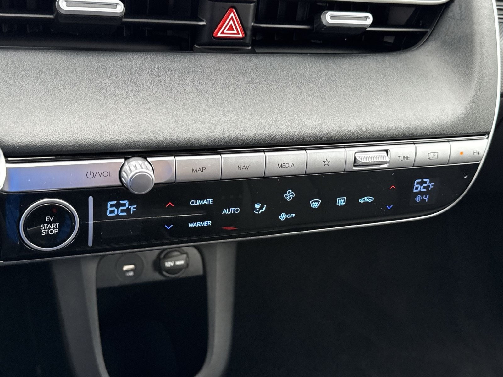 Certified 2024 Hyundai Ioniq 5 SEL RWD image 21