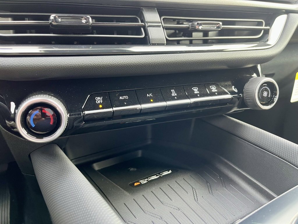 New 2026 Chevrolet Equinox EV RS image 14